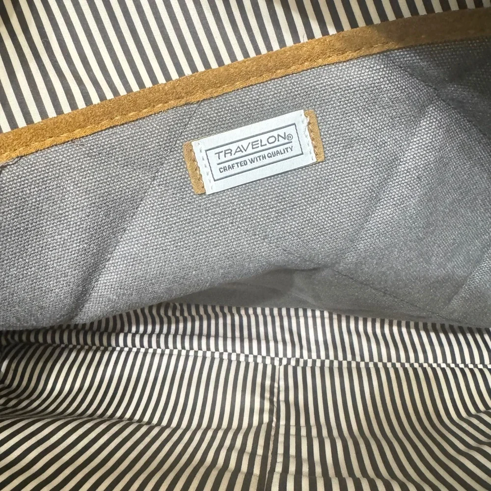 Travelon Anti Theft‎ Messenger Bag Pewter Canvas Crossbody Laptop Bag